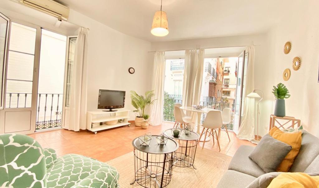 Superb Apartment In Downtown Of Sevilla ,Parking Optional, Top !! Exterior photo